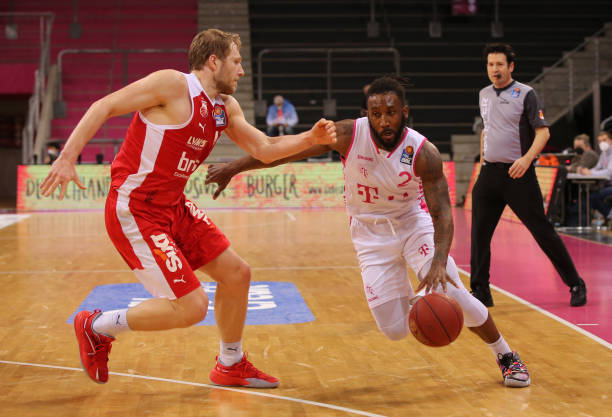 已显示出球 已显示出球