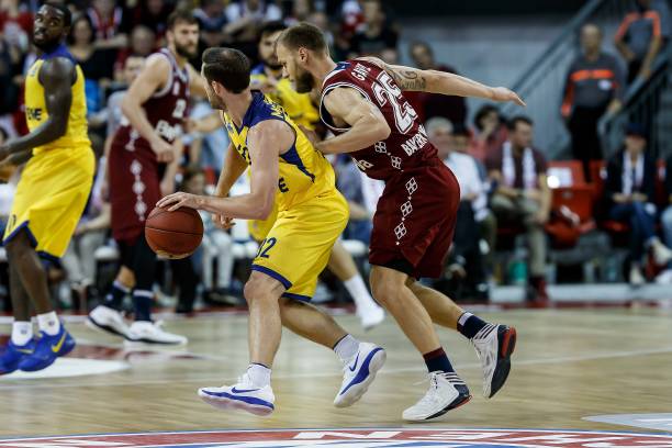 球队在防守 球队在防守