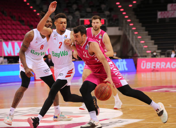 塞罗那的持 塞罗那的持