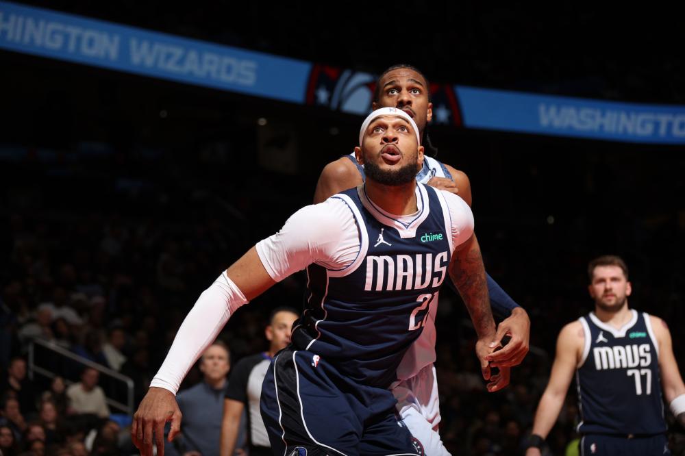 迷们翘首以 迷们翘首以