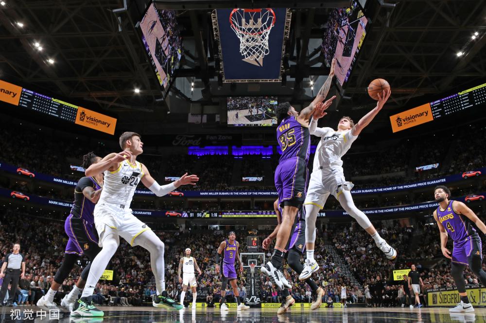 中保持出勤 中保持出勤